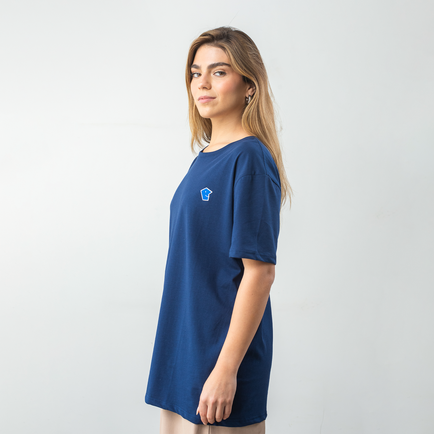 Camiseta Logo Bordado - Azul