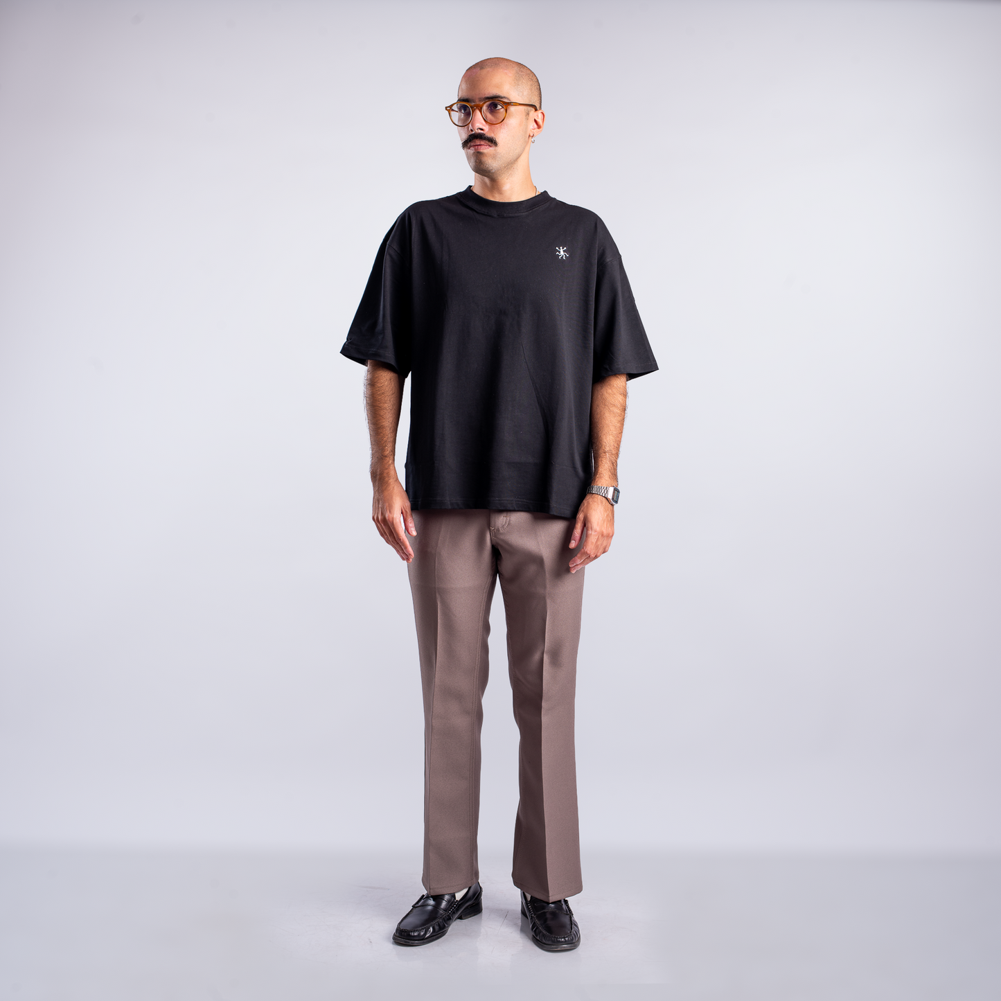 Core — Negro Bordado