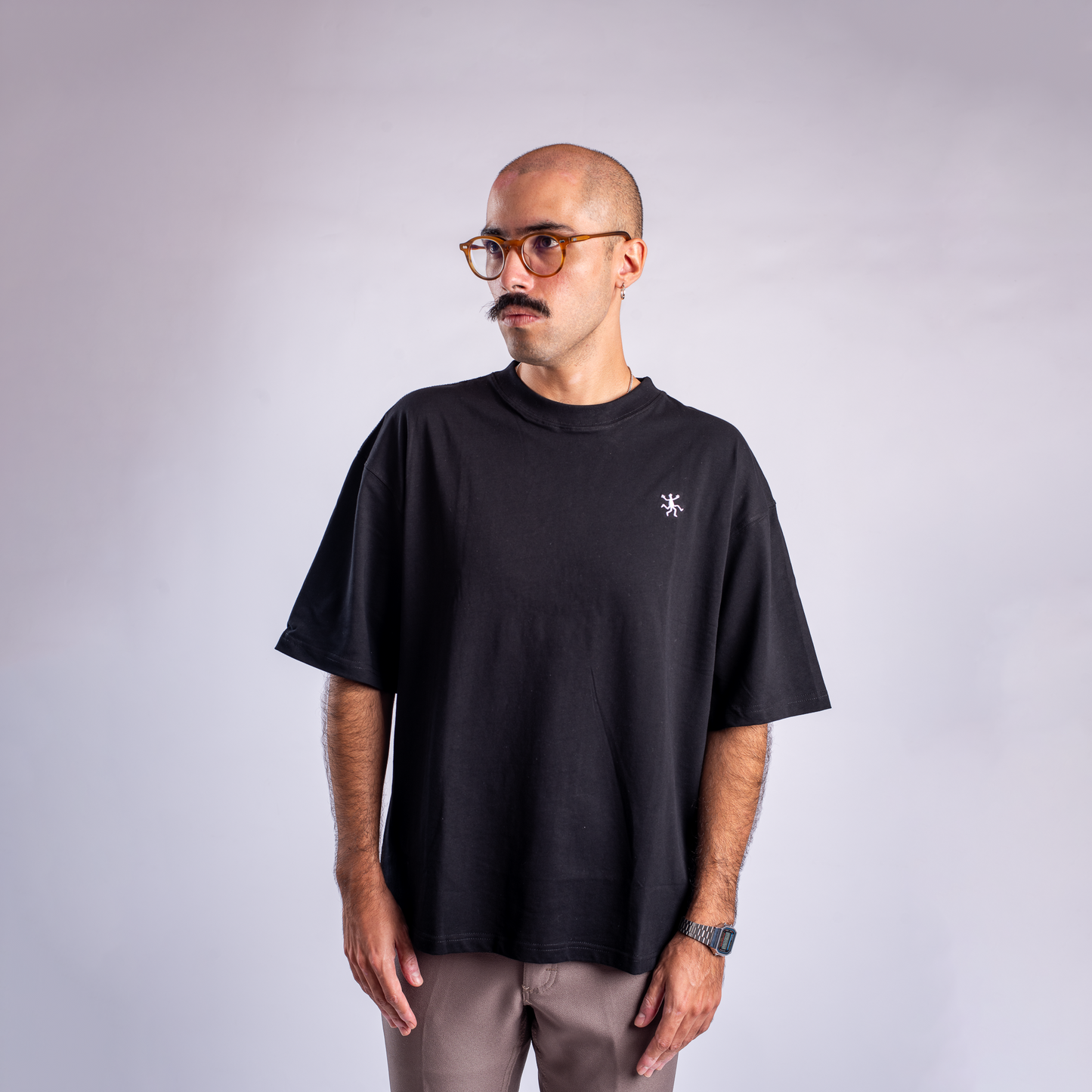 Core — Negro Bordado