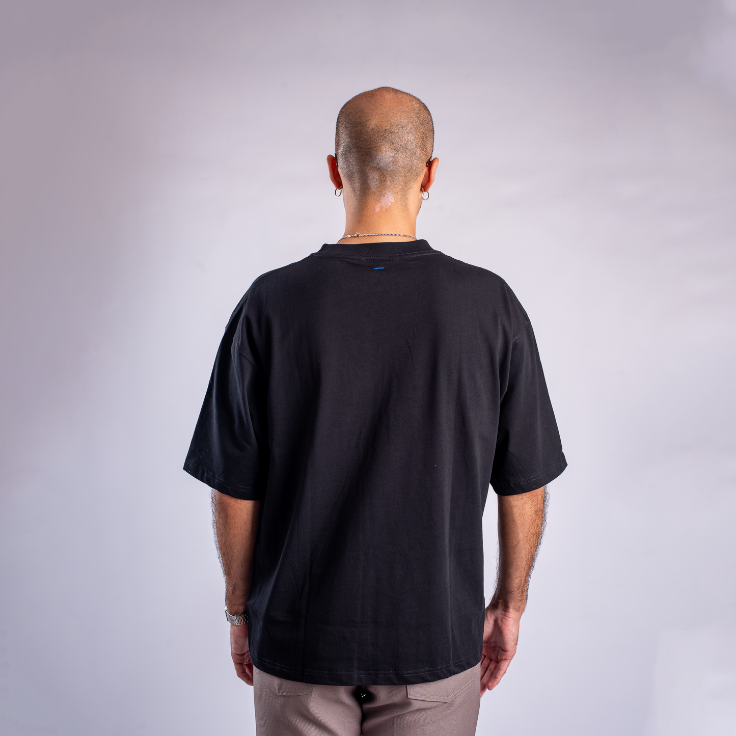 Core — Negro Bordado
