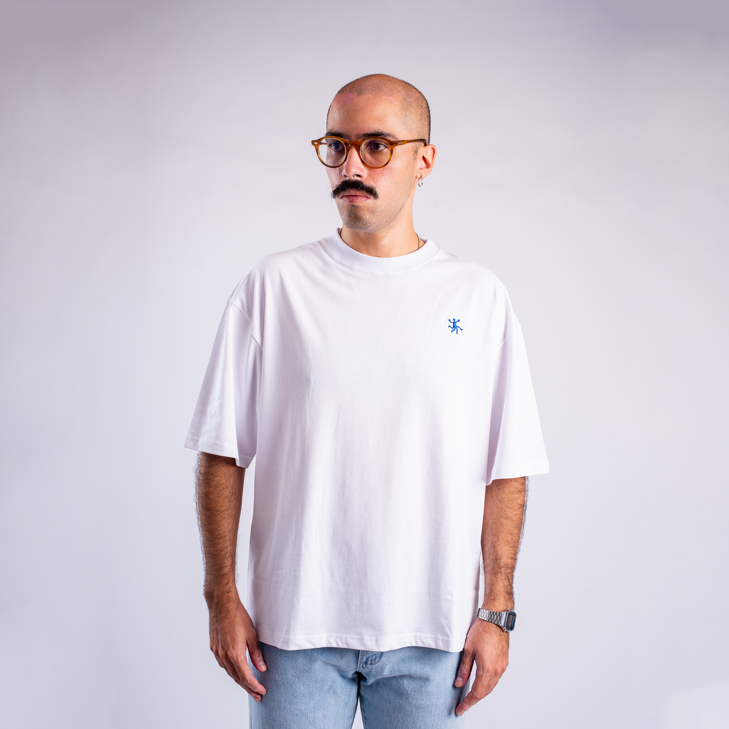 Core — Blanco Bordado