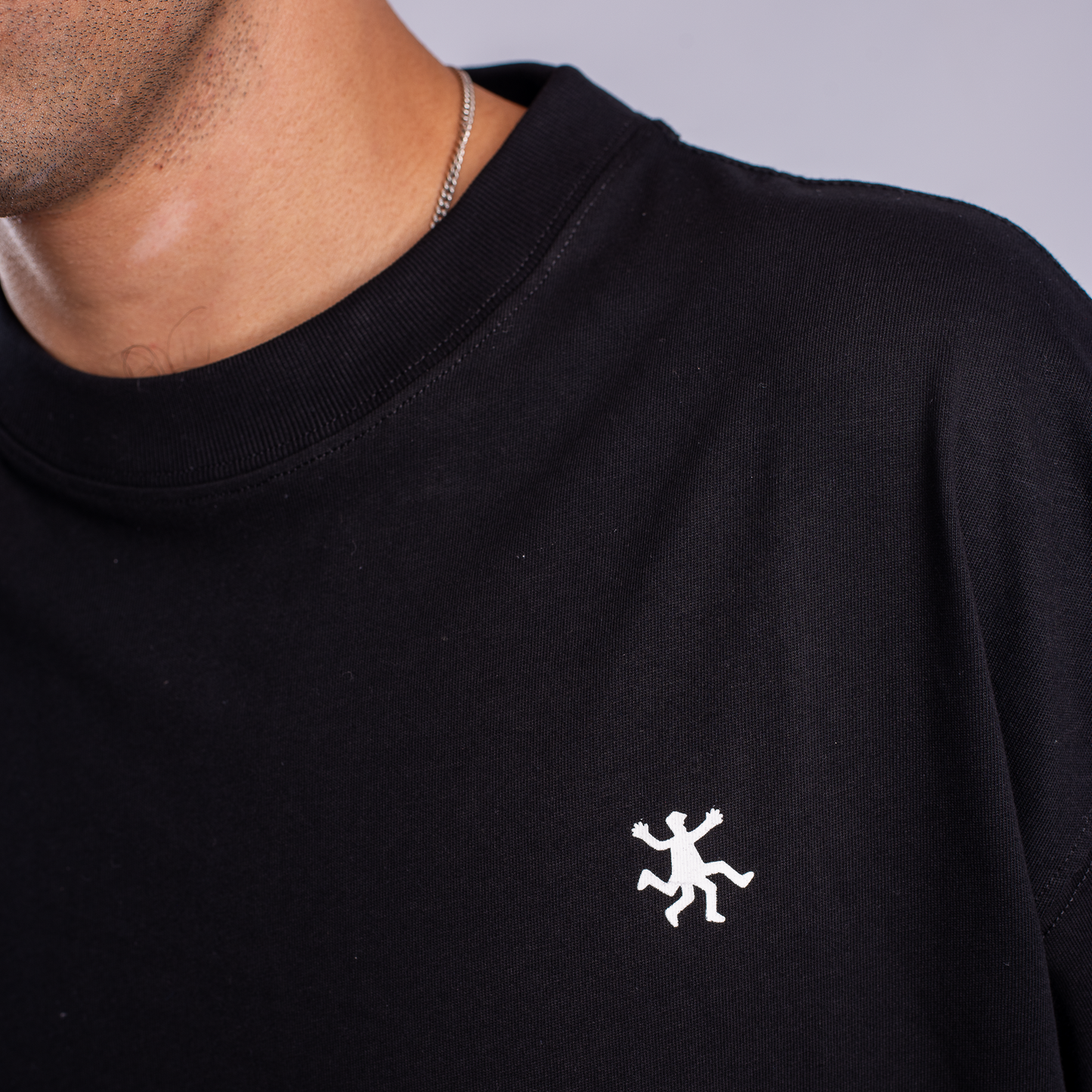 Core — Negro Estampado