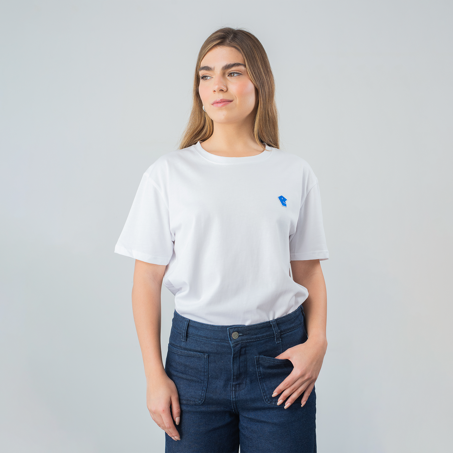 Camiseta Logo Bordado - Blanco