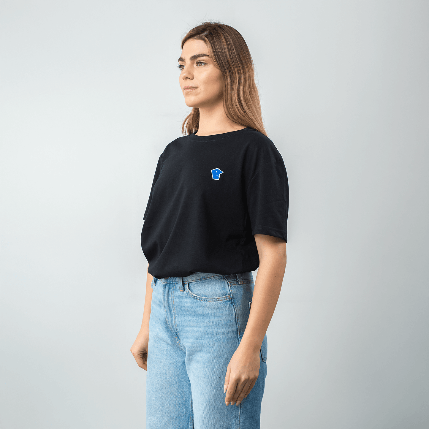 Camiseta Logo Bordado - Negro