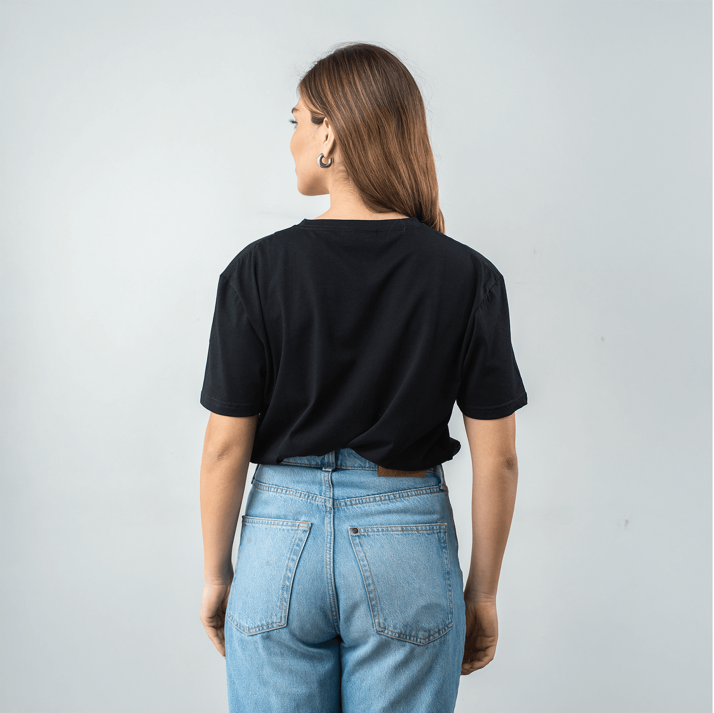 Camiseta Logo Bordado - Negro